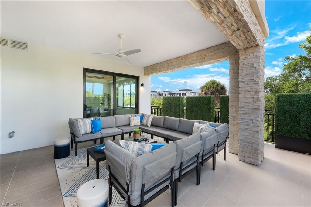 QUATTRO AT NAPLES SQUARE - Residential
