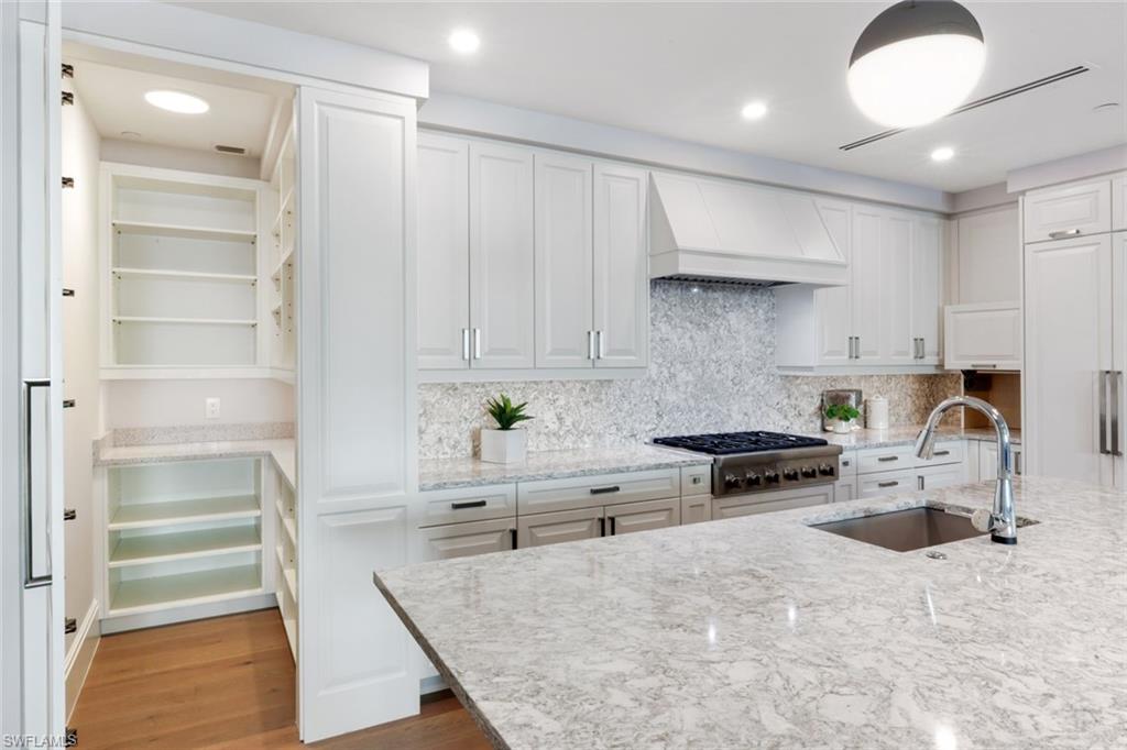QUATTRO AT NAPLES SQUARE - Residential