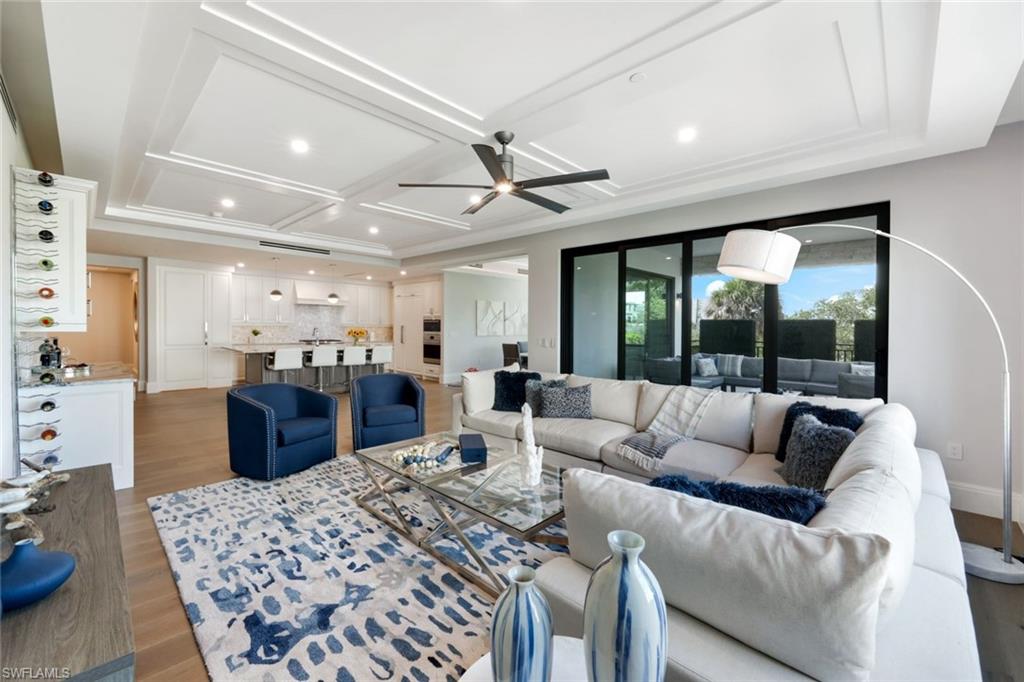 QUATTRO AT NAPLES SQUARE - Residential