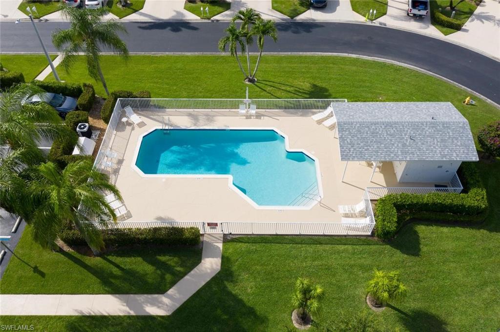 SHADOWOOD VILLAS - Residential