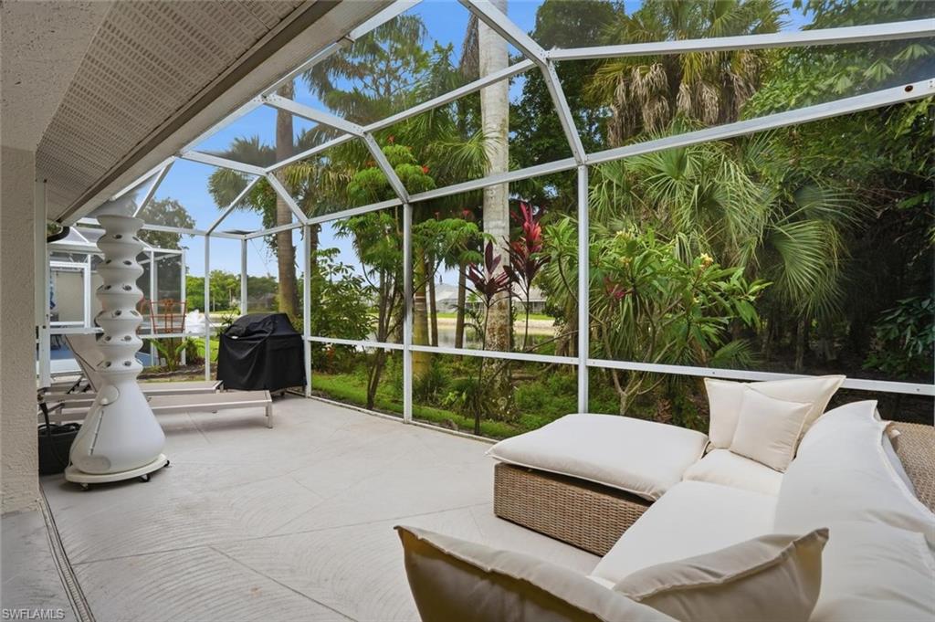 SHADOWOOD VILLAS - Residential