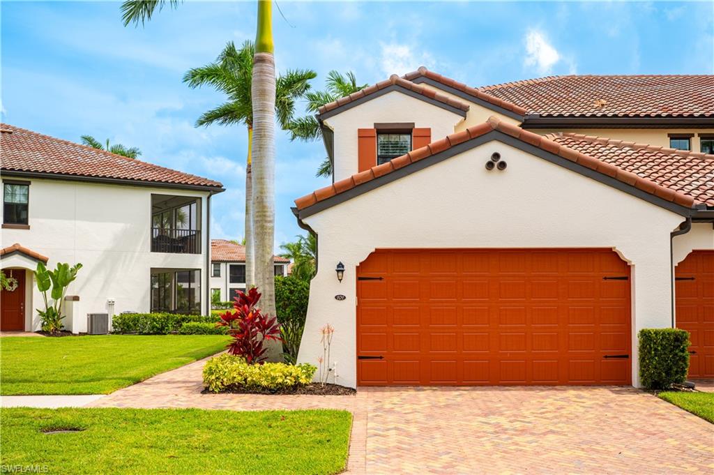CARRIAGE HOMES AT LIVINGSTON LAKES - Residential