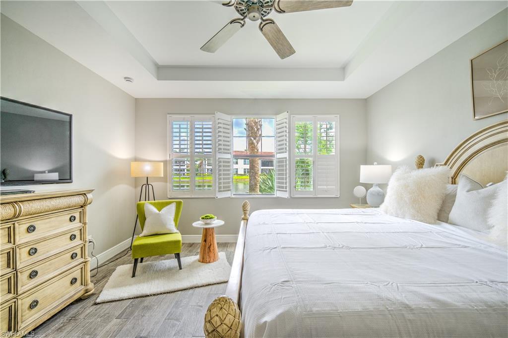 CARRIAGE HOMES AT LIVINGSTON LAKES - Residential