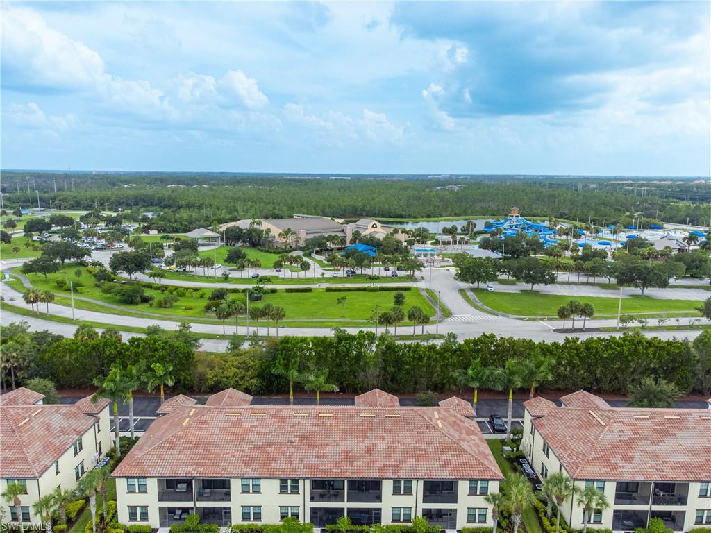 CARRIAGE HOMES AT LIVINGSTON LAKES - Residential