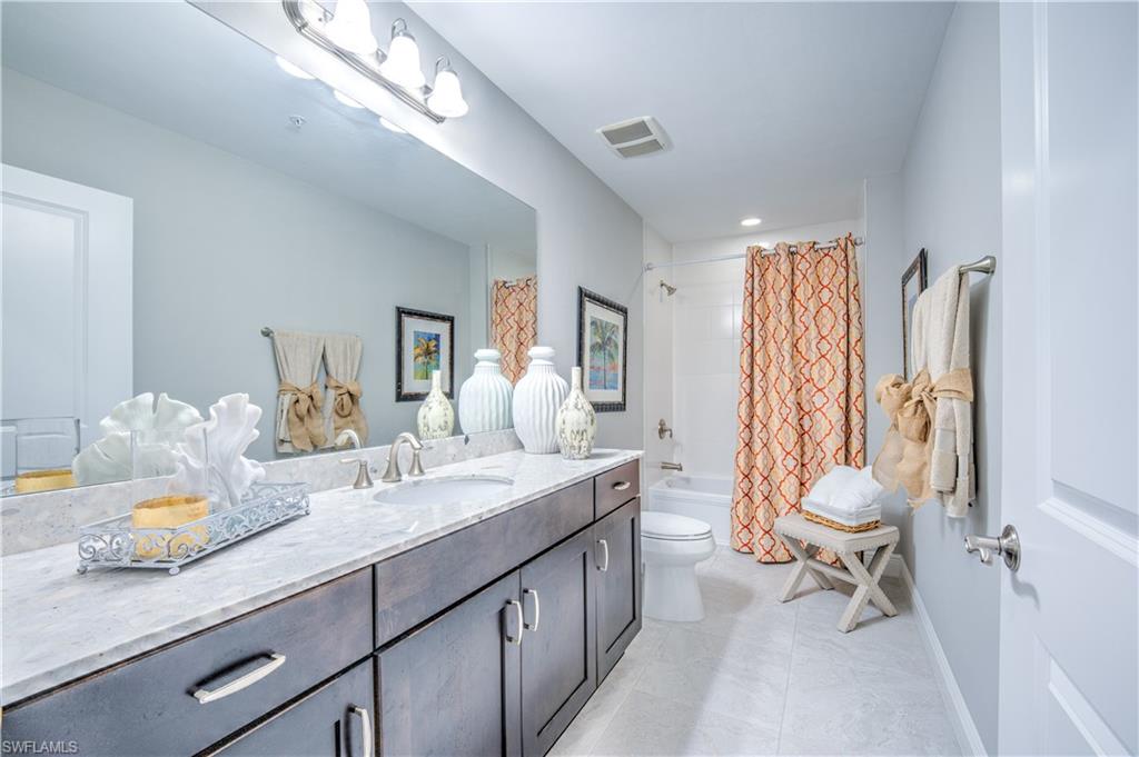 CARRIAGE HOMES AT LIVINGSTON LAKES - Residential