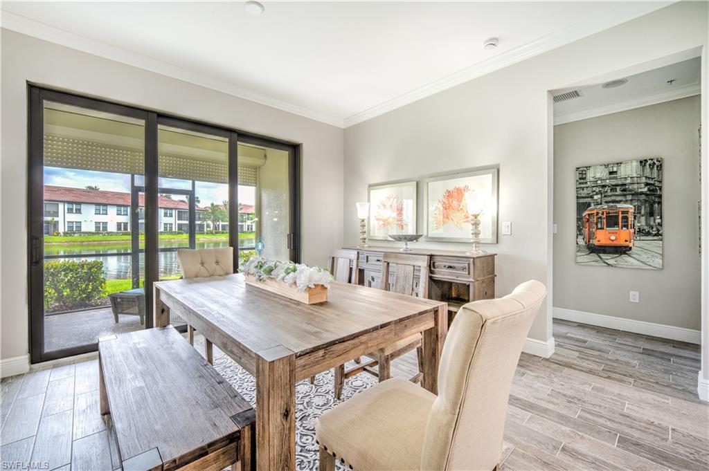 CARRIAGE HOMES AT LIVINGSTON LAKES - Residential
