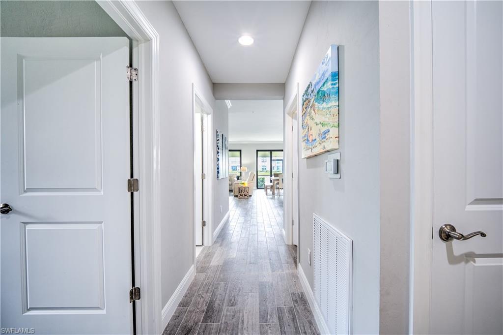 CARRIAGE HOMES AT LIVINGSTON LAKES - Residential
