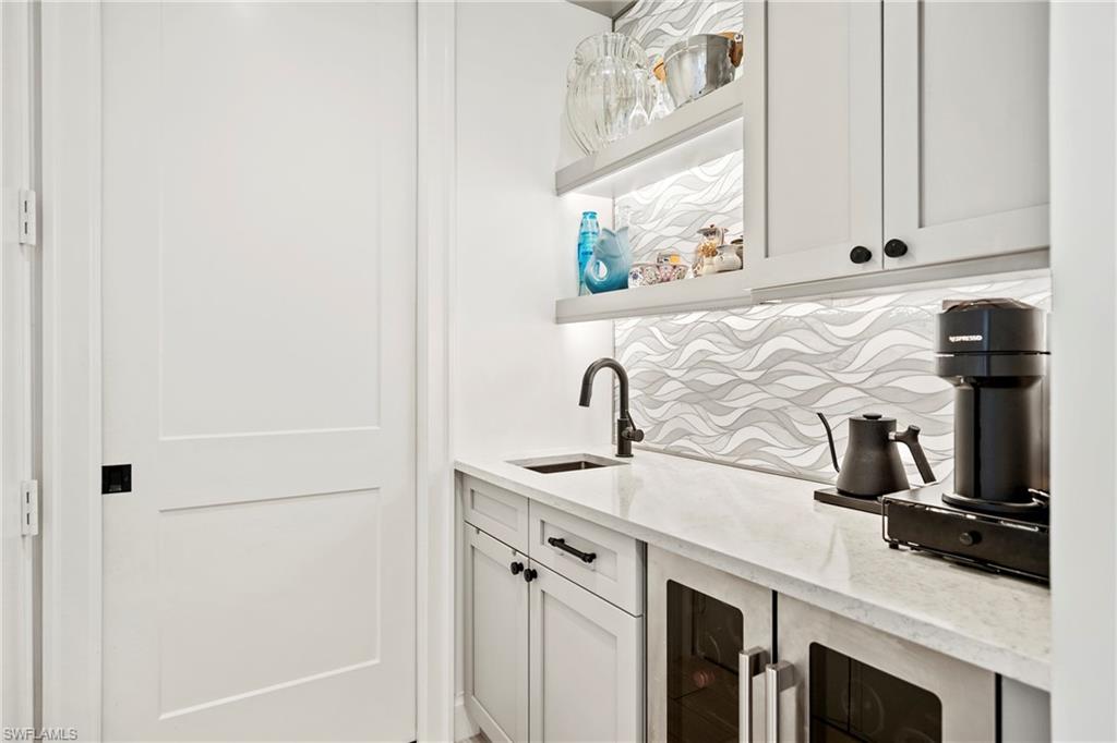 ELEVEN ELEVEN CENTRAL - Residential Lease