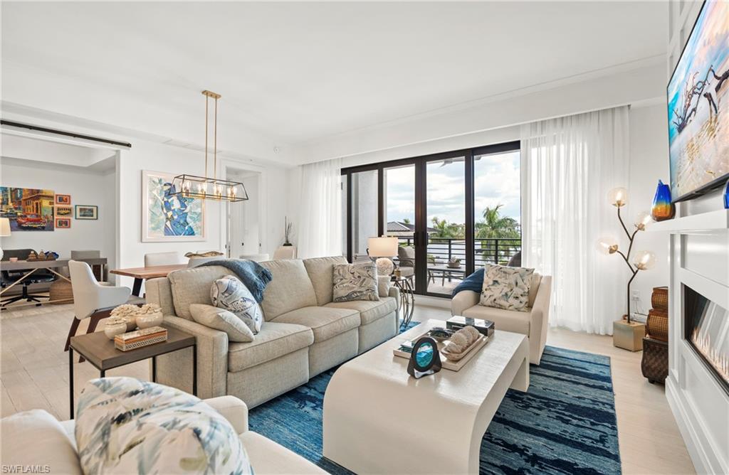 ELEVEN ELEVEN CENTRAL - Residential Lease