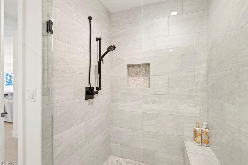 ELEVEN ELEVEN CENTRAL - Residential Lease