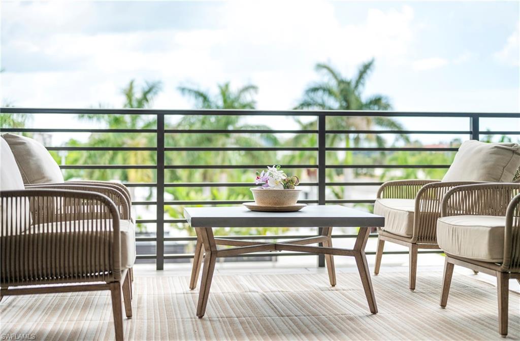 ELEVEN ELEVEN CENTRAL - Residential Lease