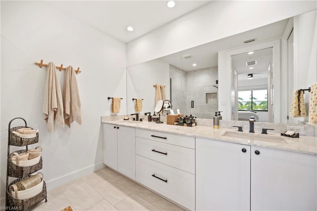 ELEVEN ELEVEN CENTRAL - Residential Lease