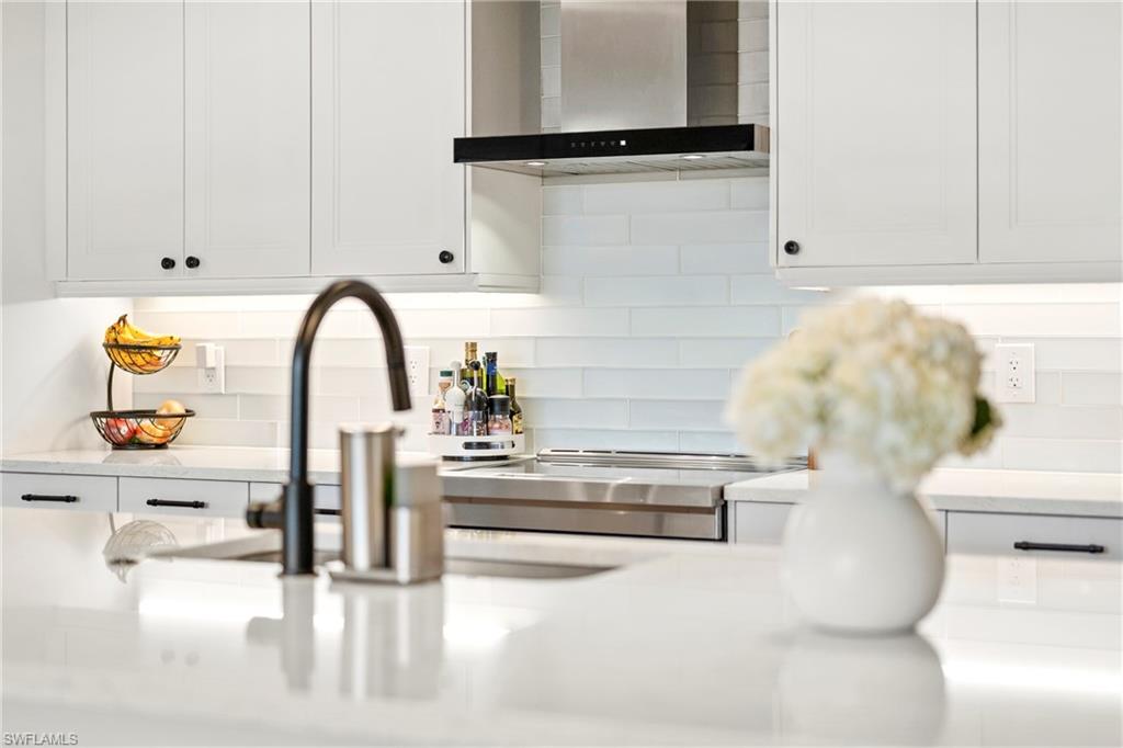 ELEVEN ELEVEN CENTRAL - Residential Lease