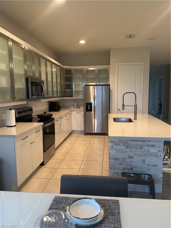 MAPLE RIDGE - Residential