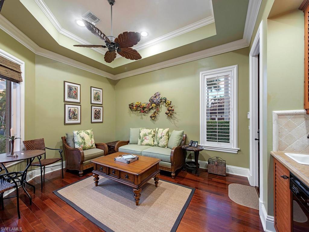 AQUALANE SHORES - Residential