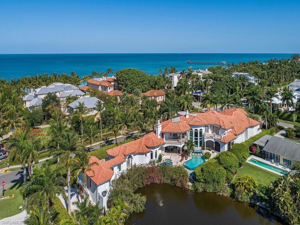 AQUALANE SHORES - Residential
