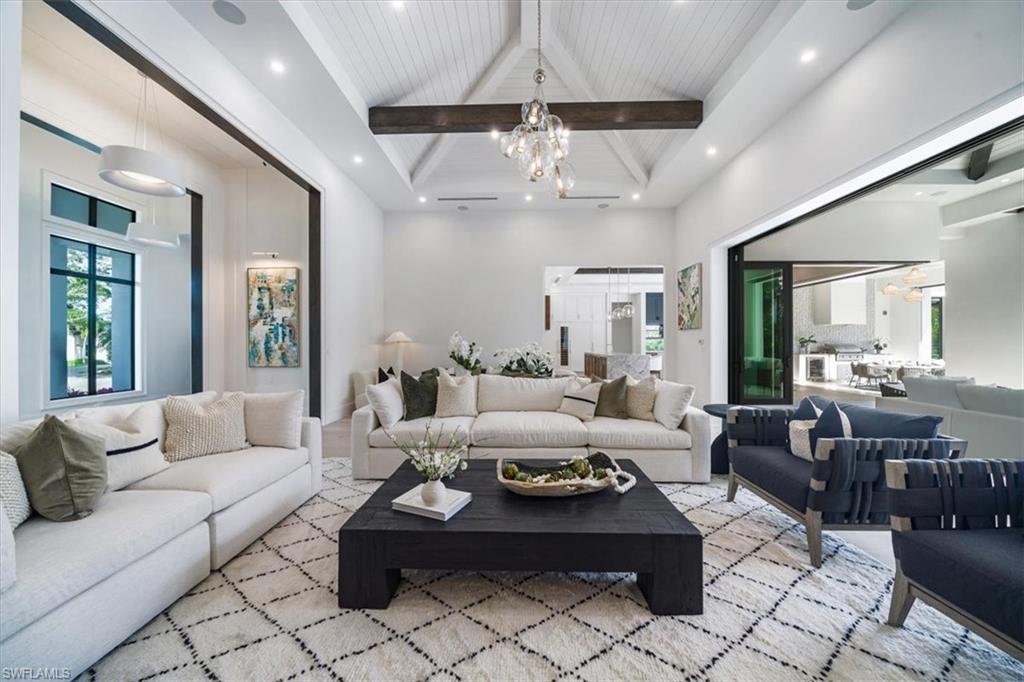 MOORINGS - Residential