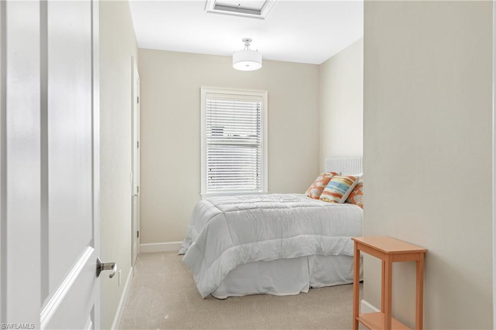 ROYAL HARBOR - Residential