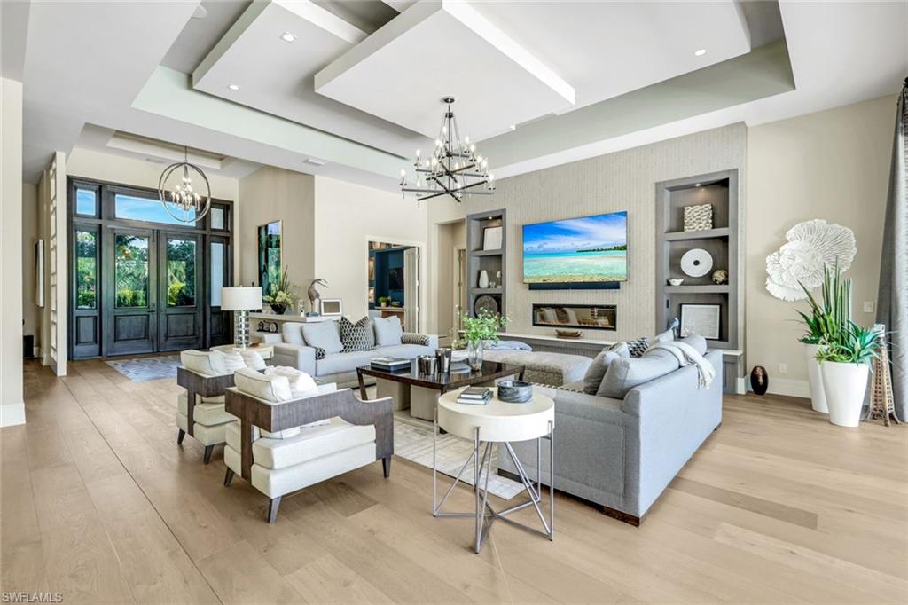 PINE RIDGE - Residential