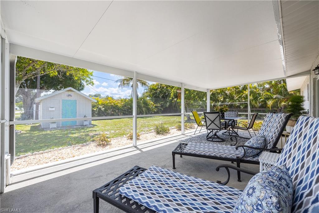 FORT MYERS SHORES - Residential