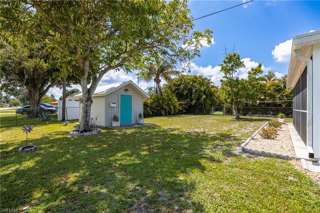 FORT MYERS SHORES - Residential