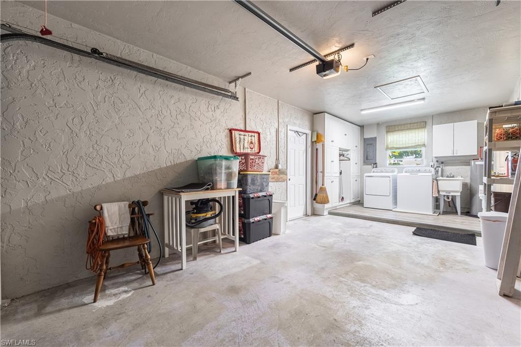 FORT MYERS SHORES - Residential