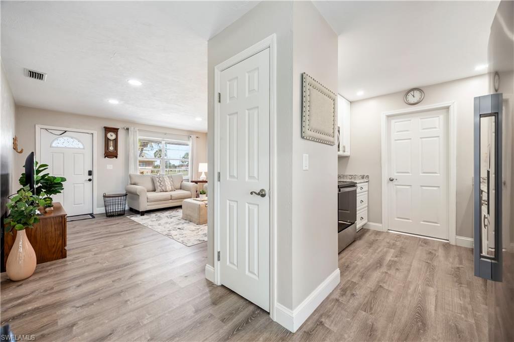 FORT MYERS SHORES - Residential