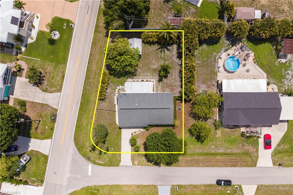 FORT MYERS SHORES - Residential