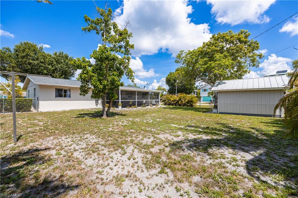 FORT MYERS SHORES - Residential