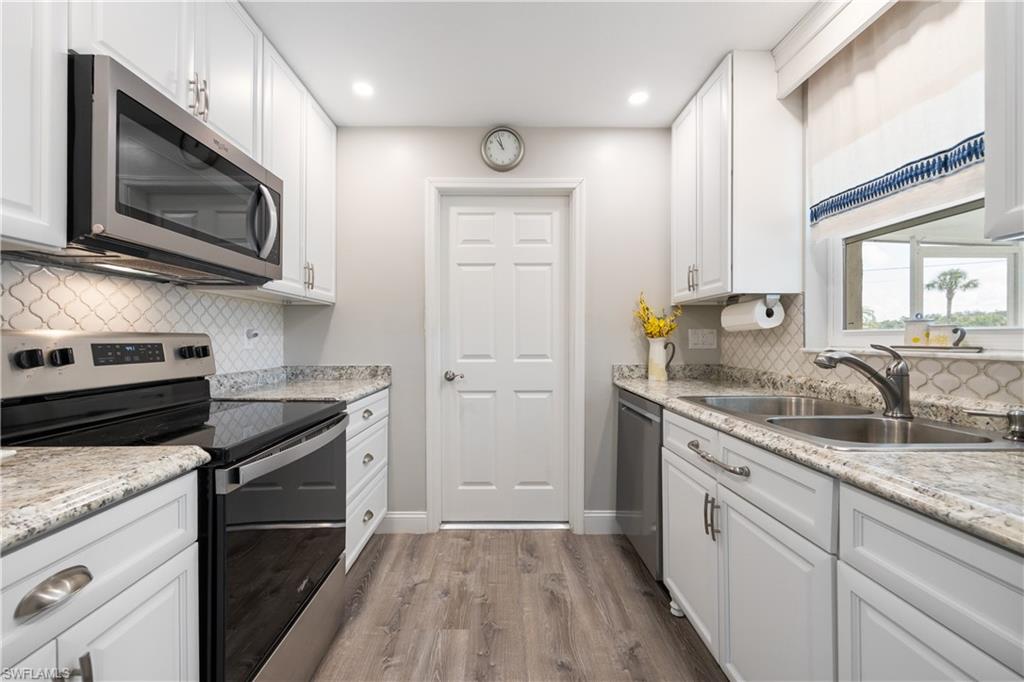 FORT MYERS SHORES - Residential