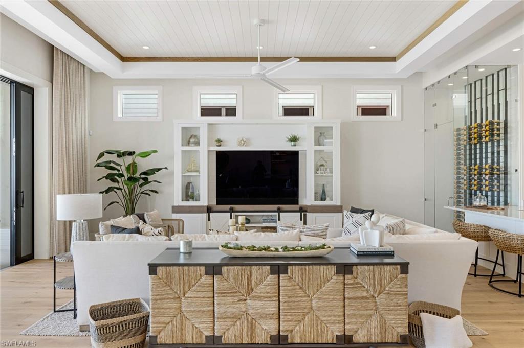 BONITA BEACH - Residential