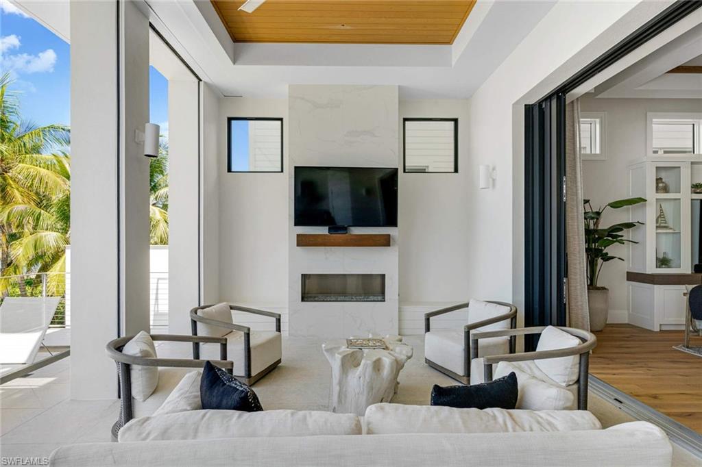 BONITA BEACH - Residential
