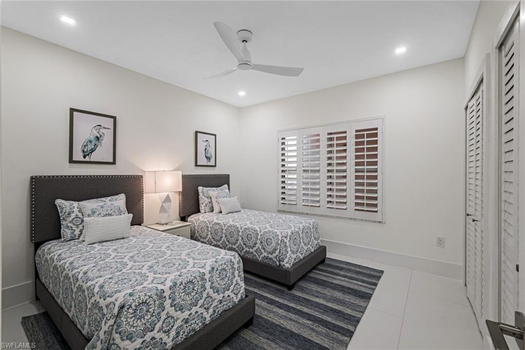 BAREFOOT BEACH CLUB - Residential