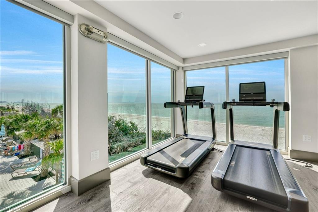 BAREFOOT BEACH CLUB - Residential