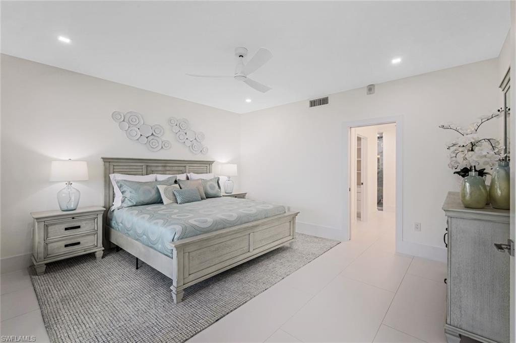 BAREFOOT BEACH CLUB - Residential