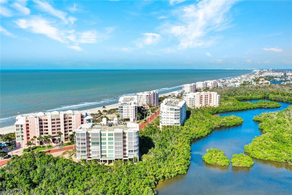 BAREFOOT BEACH CLUB - Residential