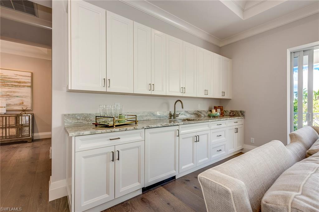 PARK SHORE - Residential