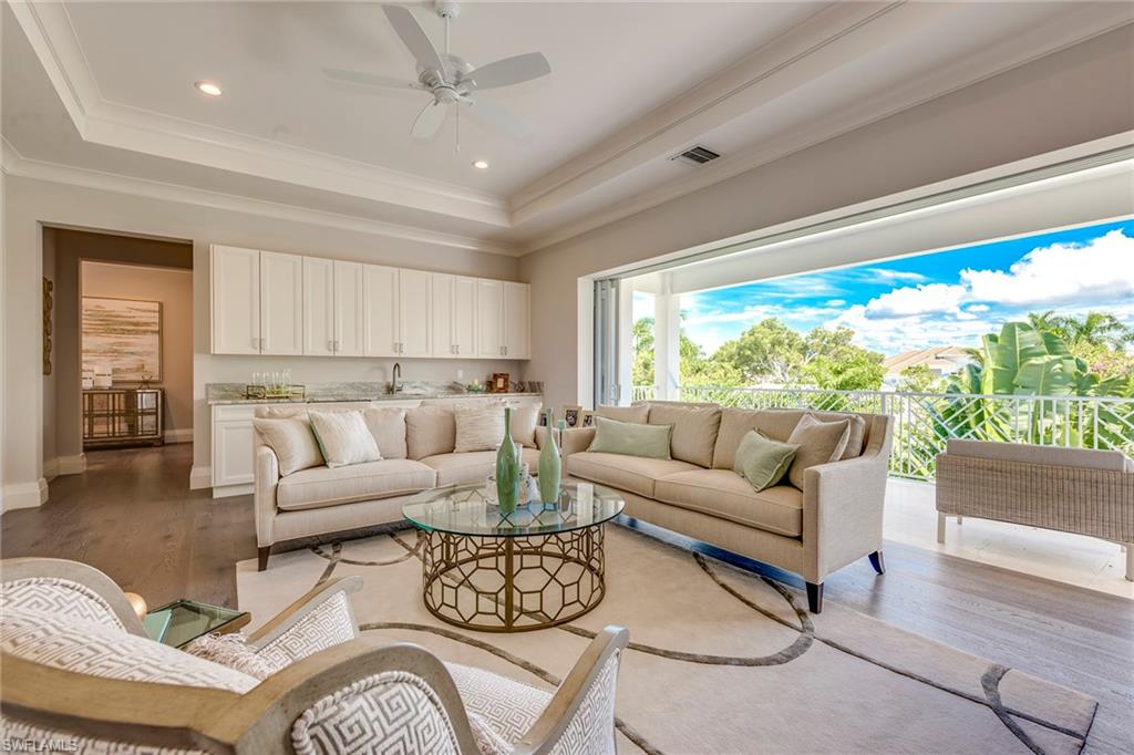 PARK SHORE - Residential