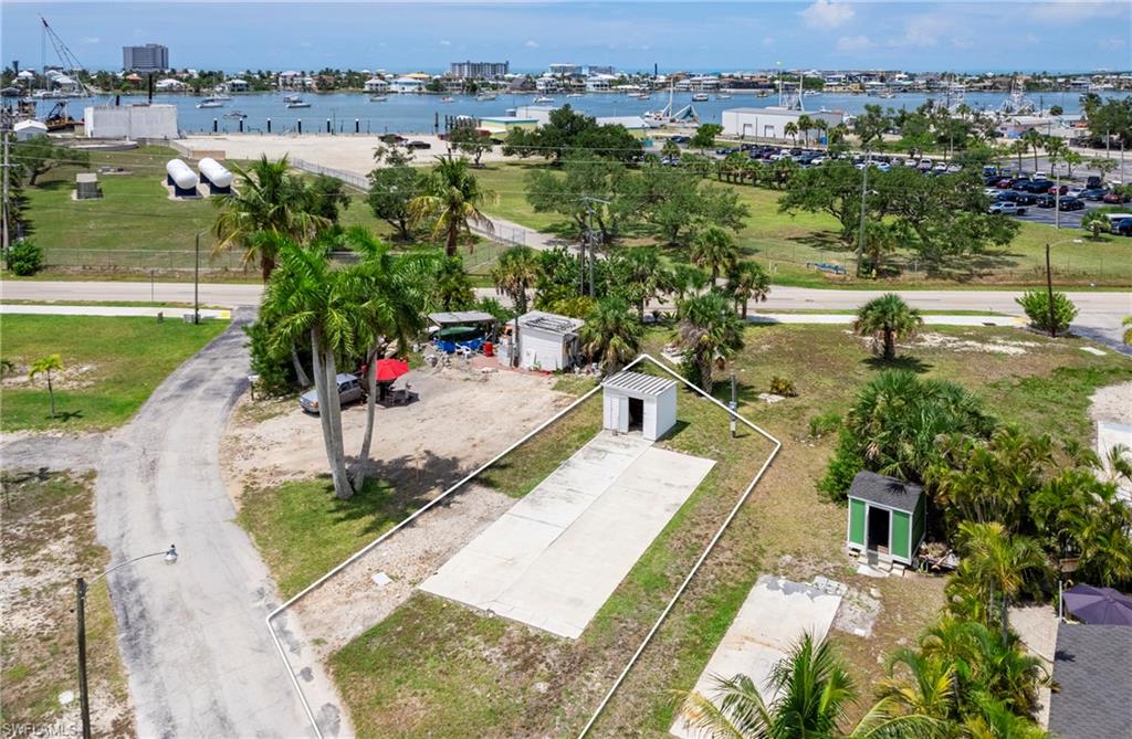 HELEN LANE CONDO RV - Land
