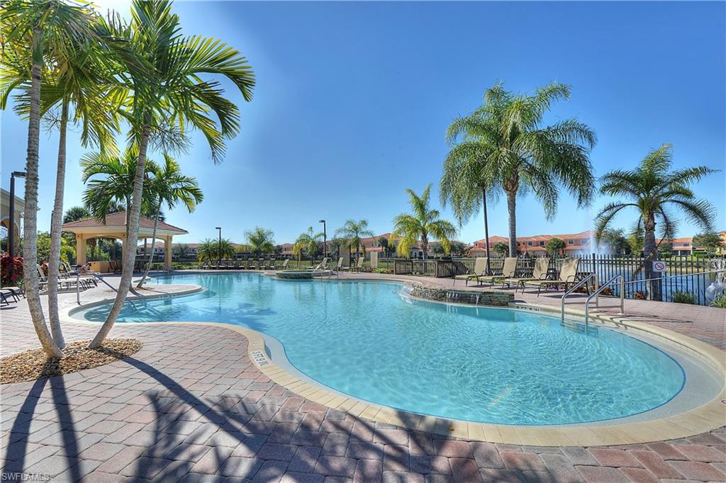 SUMMIT PLACE - Residential