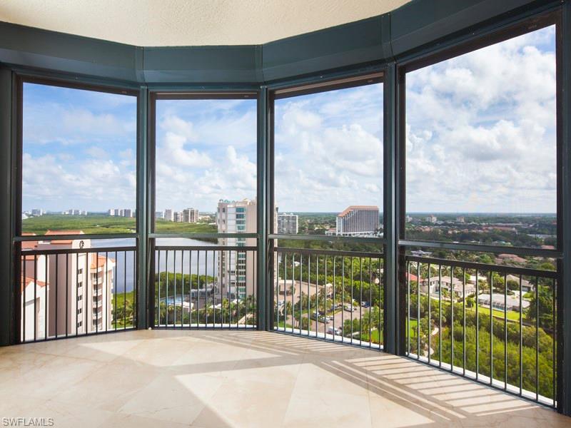 SEASONS AT NAPLES CAY - Residential
