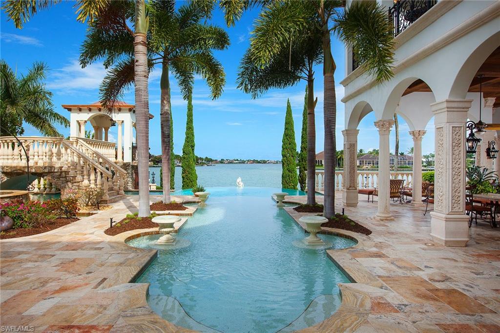 MARCO BEACH - Residential