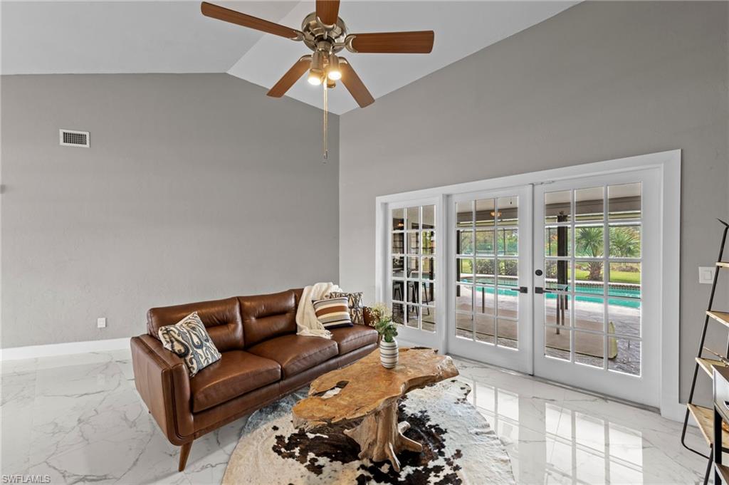 KINGS BAY ESTATES - Residential