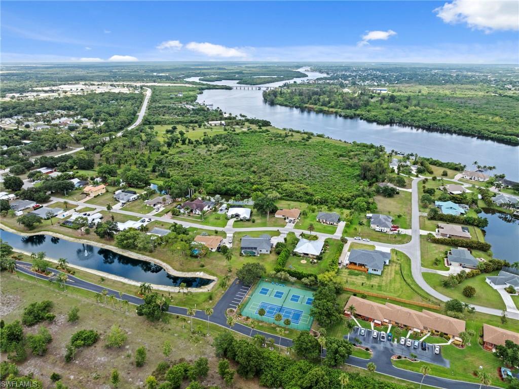 KINGS BAY ESTATES - Residential