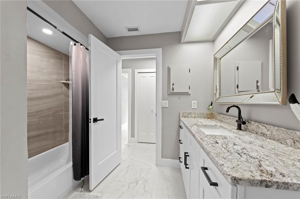 KINGS BAY ESTATES - Residential