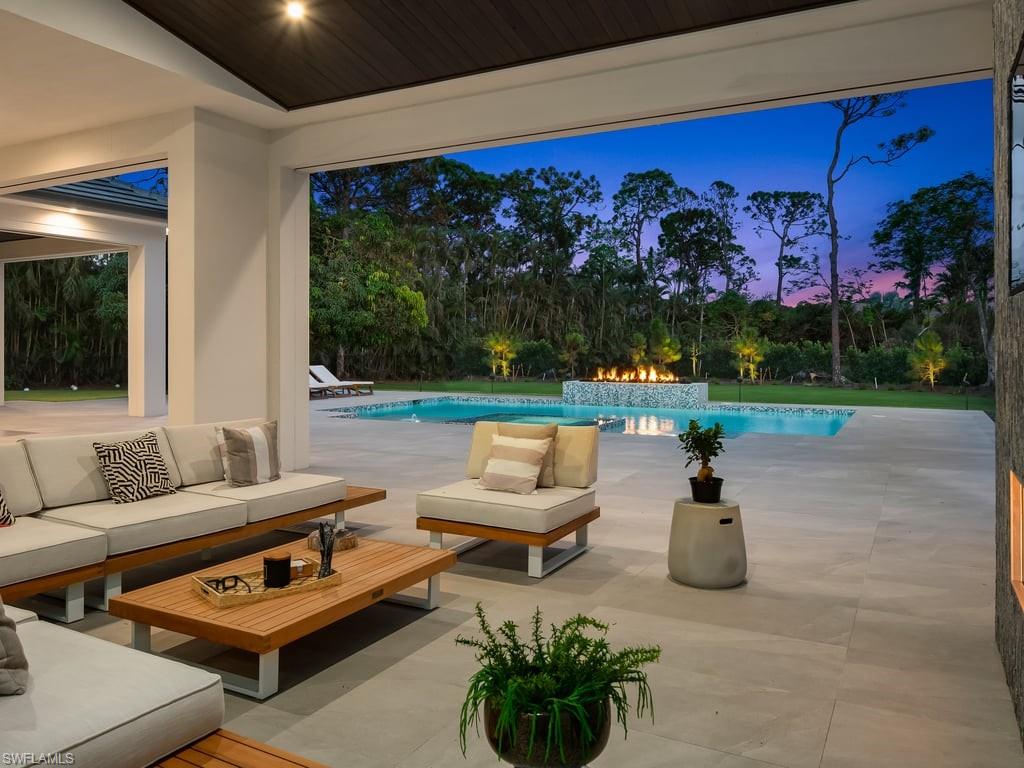 PINE RIDGE - Residential