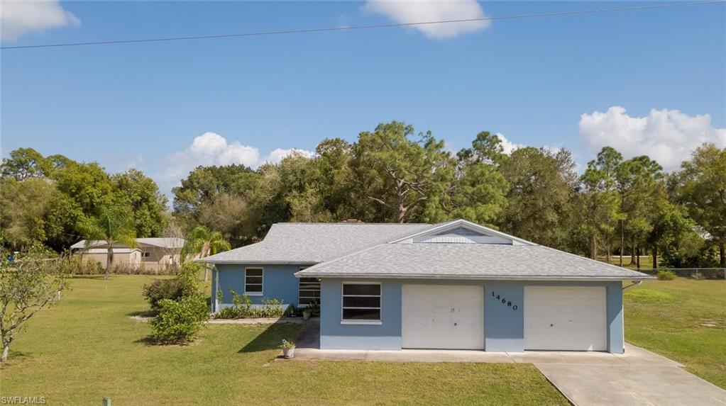 SIMPLICITY TAKES THE CAKE ON THIS ONE!  BUILT IN 1987 WITH (3) BEDROOMS AND (3) BATHS WITH OVER 1800 SQ. FT. OF LIVING SITUATED ON 1.32 ACRES LOCATED ON A PRIVATE ROAD!  COUNTRY SETTING, YET, VERY CLOSE TO TOWN!  NEWER ROOF AND A/C SYSTEM!  SCREENED ENTRANCE!  SPACIOUS KITCHEN WITH CENTER ISLAND!  GREAT ROOM CONCEPT WITH BRICK FIREPLACE!  SPLIT PLAN!  CASUAL DINING AREA!  MASTER SUITE FEATURES A WALK-IN CLOSET, DUAL VANITIES AND SHOWER!  LAUNDRY /UTILITY ROOM LOCATED BETWEEN KITCHEN & GARAGE!  FOR THOSE THAT LOVE TO PLAY OUTDOORS, THERE IS A FULL BATH IN THE GARAGE!  THE HOME NEEDS UPDATING, HOWEVER, THERE IS SO MUCH POTENTIAL HERE!  PLENTY OF SPACE FOR THE FAMILY AND ANIMALS TO ROAM!