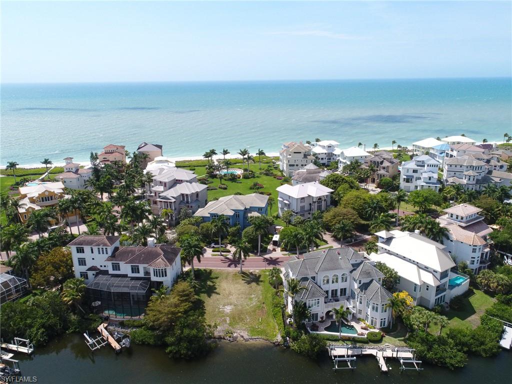 BAREFOOT BEACH - Land