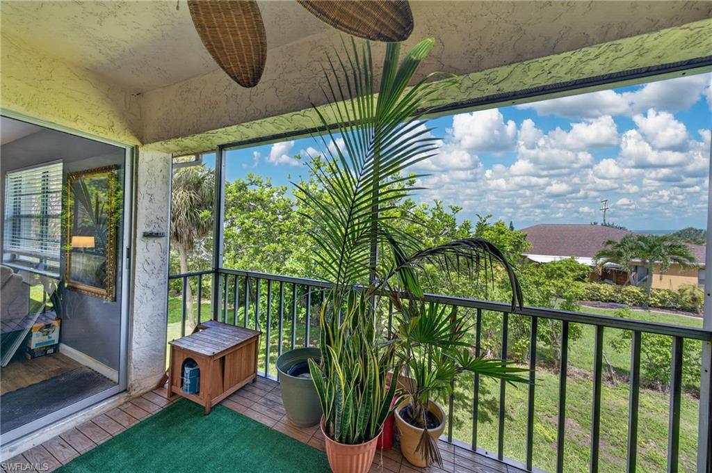 SUNWARD CONDO - Residential