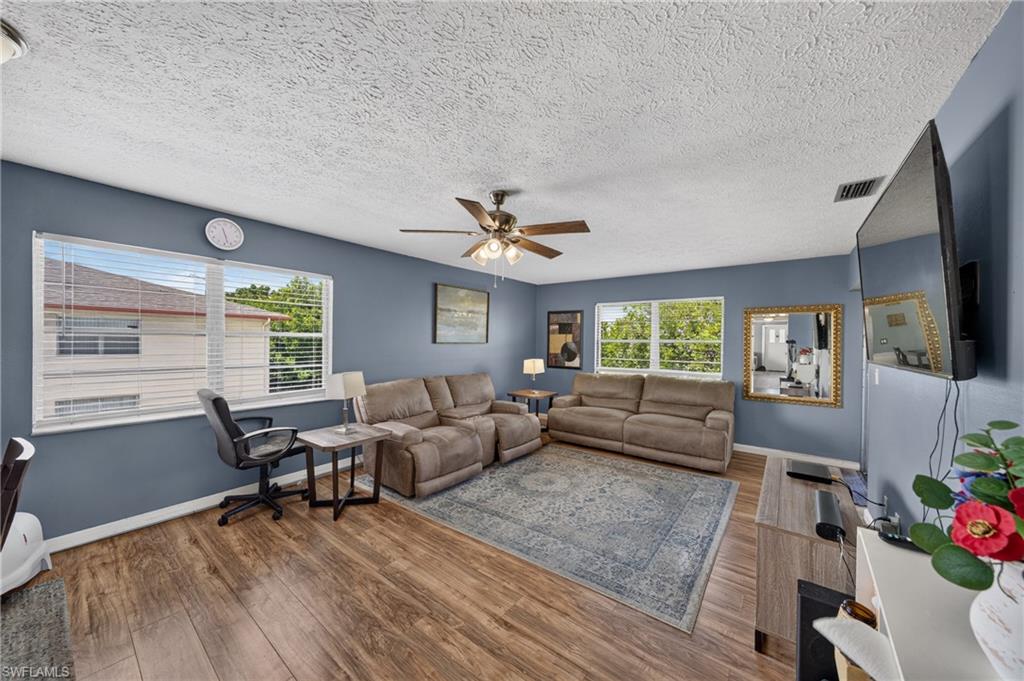 SUNWARD CONDO - Residential